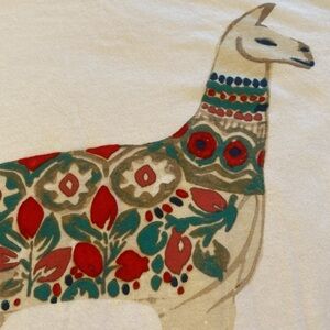 LOFT Long Sleeve White Scoop Neck Tee T-shirt Llama Red Green Graphic Sz M NWT